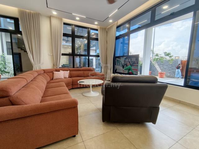 Taman Nusa Sentral 3 Storey Semi Detached House 6bed Johor Bahru 1