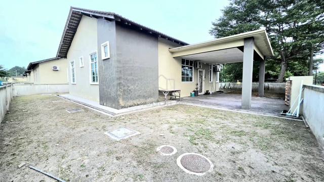 Rumah Banglo Setingkat Corner Lot Meraga Beris Kijal Kemaman 1