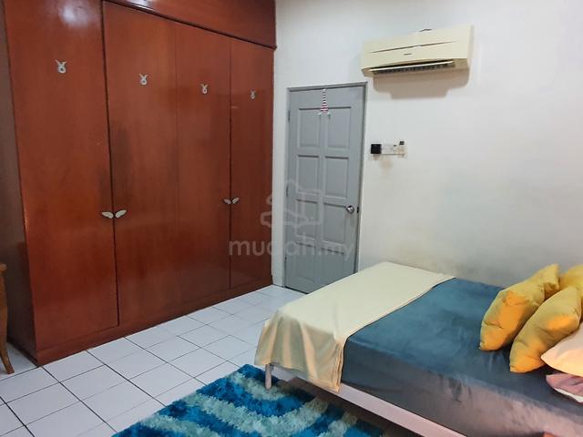 Middle Room Only Menara Polo Condo (Single Occupancy MALE ONLY) 2