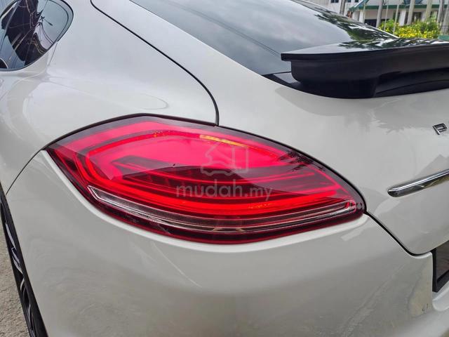 2010 Porsche PANAMERA 4 V6 3.6 (A) - 5