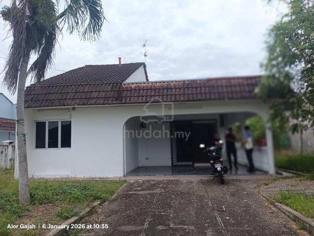 Freehold Bungalow 1