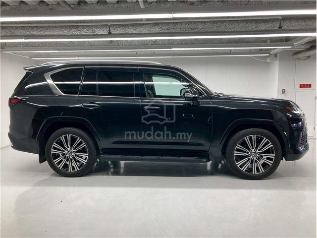 2023 Lexus LX600 3.4 Red leather interior - 3