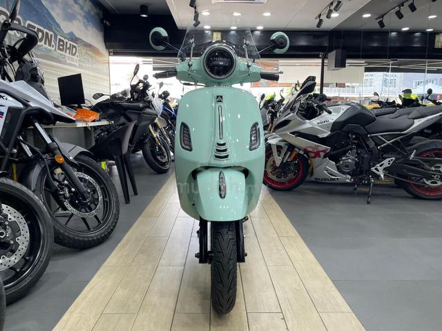 Carousel Image