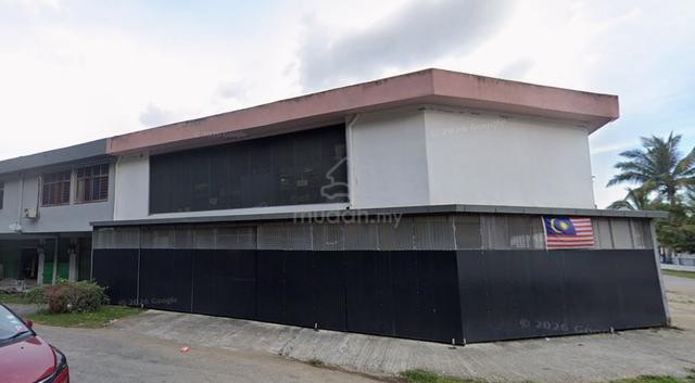 CORNER 2 Storey Link Factory at Bandar Teknologi Semenyih for Let 1