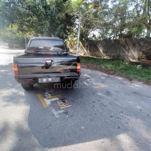 2002 Mitsubishi STORM 2.5 GLS (A) - 3