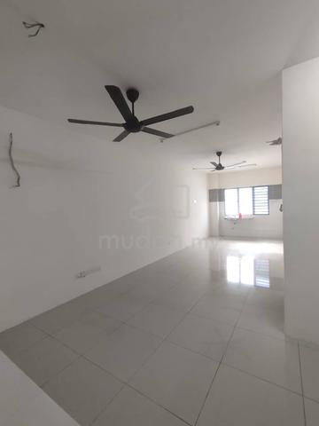 Simfoni Perdana, Puncak Alam First Floor nearby surau 2