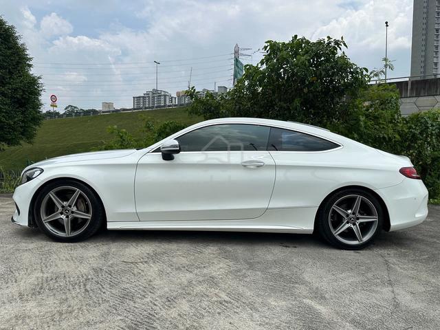 Mercedes Benz C200 2.0 AMG LINE PREMIUM COUPE CBU - 4