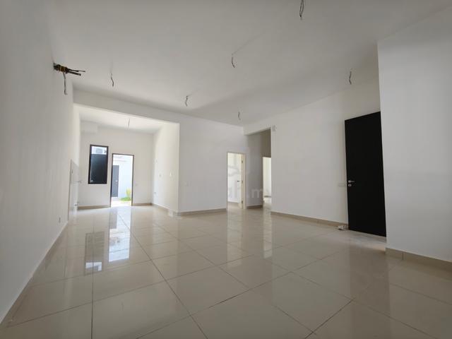 Eco Horizon 2 - Ground floor Townhouse for sale at Batu Kawan 1