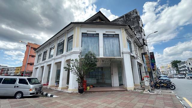 FREEHOLD Ipoh Town Corner Fully Renovated Shop Fronting Main Road 1