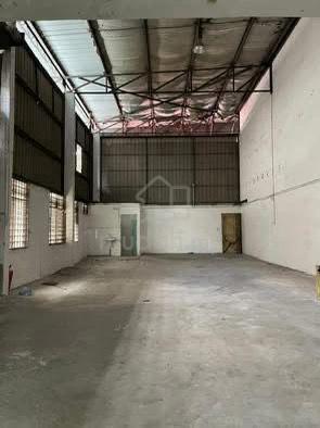 Warehouse Factory | Industry Ringan | Jawi | Huge Space 1