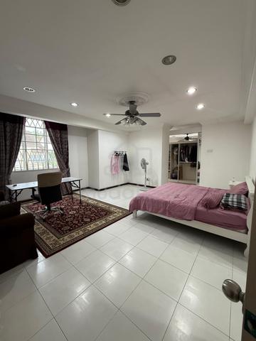 Below Value - 2.5 STOREY TERRACE CORNER LOT 3
