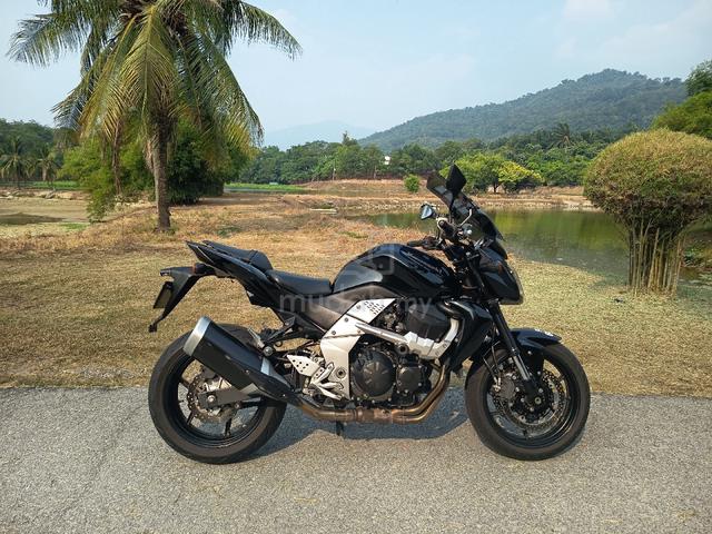 Kawasaki Z750 Tahun 2009 - photo 4 of 6