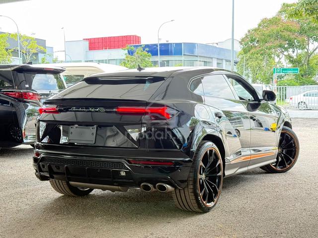 2021 Lamborghini URUS 4.0 AKRAPOVIC PANORAMIC 4CAM - 2