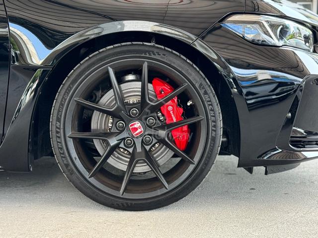 1,400 KM ONLY🔥2025 Honda Civic Type-R FL5 - 5