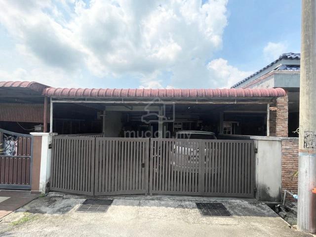 Freehold Single Storey Terrace Taman Kelana Rantau Panjang 1