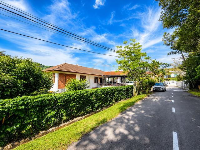 HUGE LAND BANGLO🔥Bungalow Kemensah Heights Ampang🔥FREEHOLD NON BUMI 1