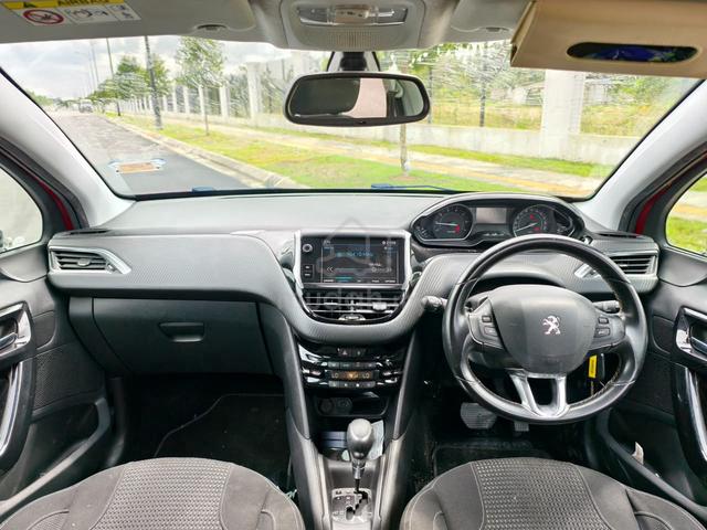 {2019} Peugeot 208 1.2 PURETECH (A) Sport Fu/Loan - 5