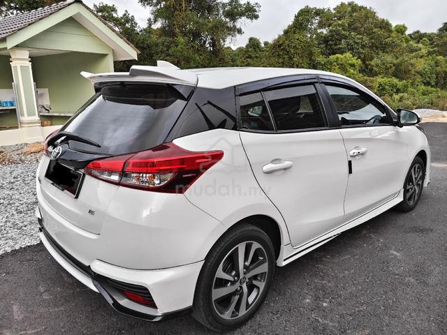 2022 Toyota YARIS 1.5 E (A) - 4