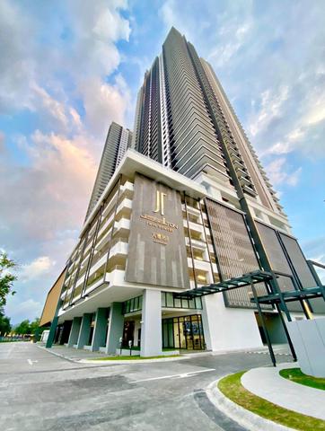 Jesselton Twin Towers 1