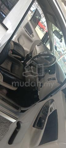 2010 Toyota INNOVA 2.0 E FACELIFT (M) - 3