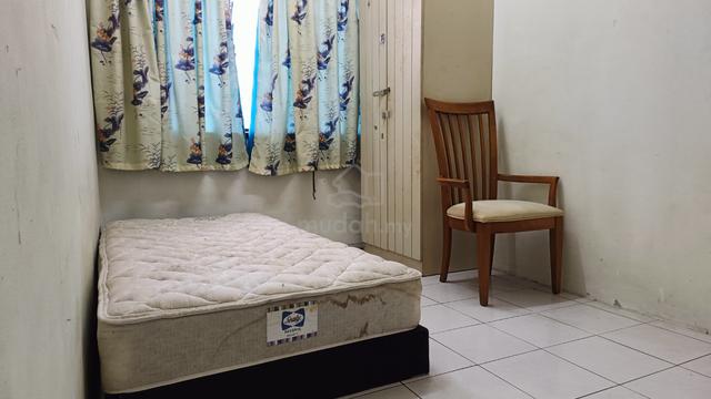 Bilik lelaki sahaja dekat Equine Seri Kembangan 1