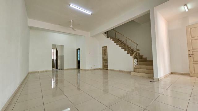 Double Storey House at Puncak Bestari, Puncak Alam [FOR SALE] 1