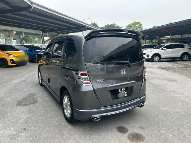 2010 Honda FREED 1.5 E (A) - 3