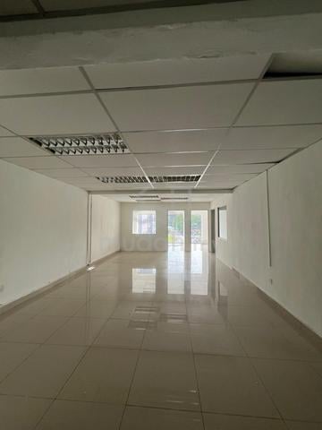 Puchong Kenari Near LRT Partly Furnish Office With Lift Easy Parking 1