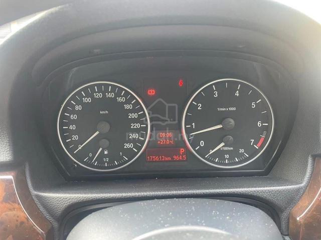 2007 Bmw E90 320i (CKD) Harge On The Road - 5