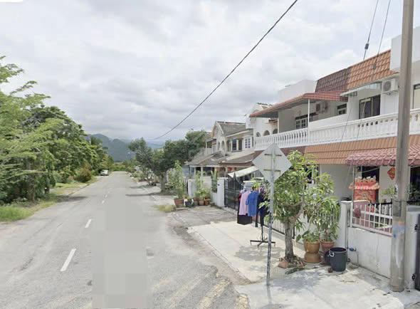 Easy Parking Facing Open Fully Furnish Bercham Sri Kurau Rent Ipoh Gar 1