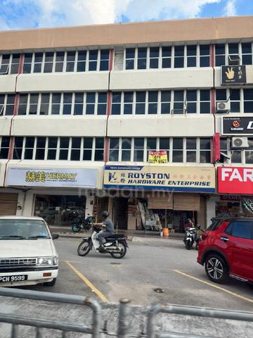 Raja Uda Main road shop Lot fo rent 1