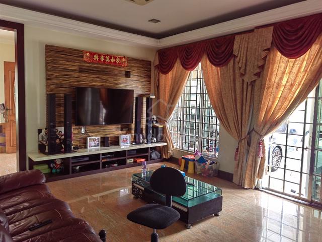 3 storey Bungalow house, Taman Kepong 1