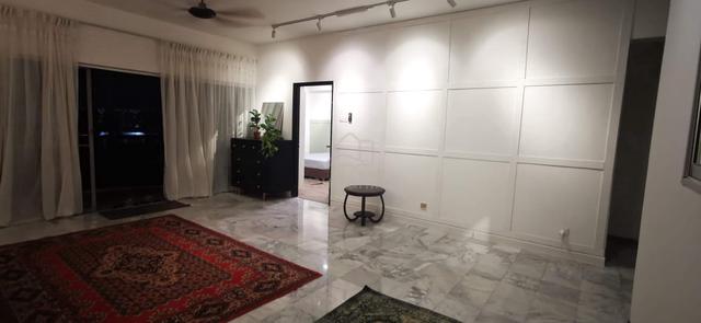 Ladies room near Brickfields, midvalley, serene. renovated unit 1