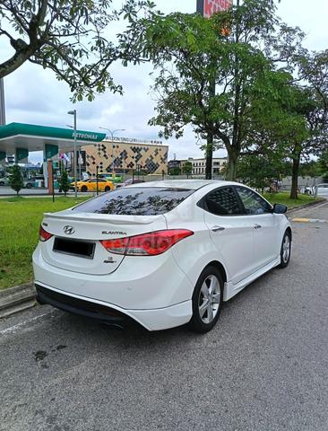 2014 Hyundai ELANTRA 1.6 HIGH SPEC (A) - 4