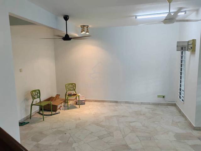 Freehold, 2 storey terraced house, Taman Pinggiran USJ 1 Subang Jaya 4