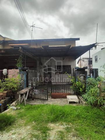 END LOT Double Storey Terrace Pandamaran Jaya 1