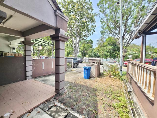 FACING OPEN Double Storey Taman Tadisma Seksyen 13 Shah Alam 1