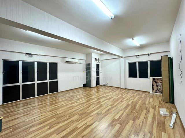 Setia Prima Setia Alam First Floor Office 26x75 End Lot Renovated Rent 1