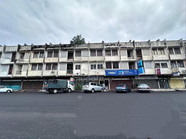 Triple shoplots For Sale @ Pasir Puteh 1