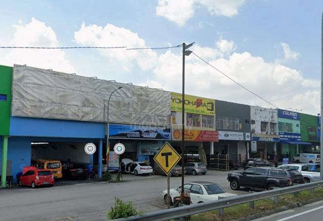 Hicom-Glenmarie Industrial Park 1.5 Storey Link Factory For Sale 1