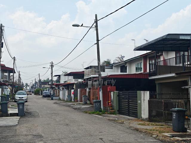 Johor Jaya Double Storey House 3 Bed 2 Bath Freehold For Sale 1