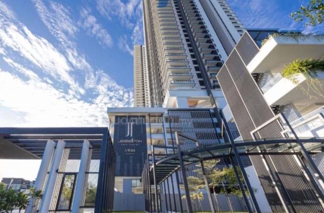 Jesselton Twin Towers - Room for rent 1