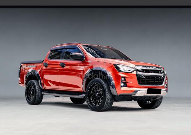 Isuzu D-Max Terrain 3.0 DMAX F.LIFT S.RIM 4WD 2023 - 1