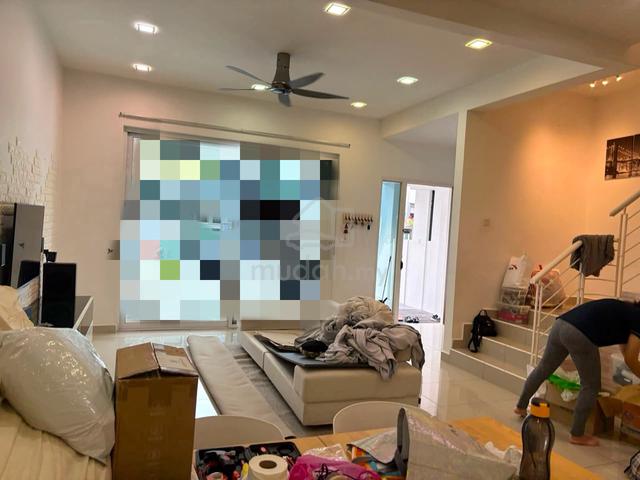 Double Storey House 4Bed 3Bath Fully Furnished@ Nusa Sentral Iskandar 1