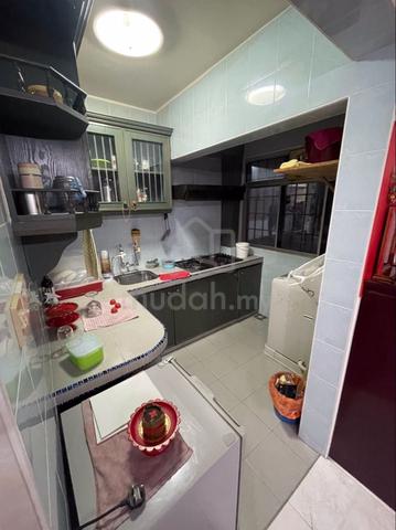 Desa Aman Puri Apartment 1