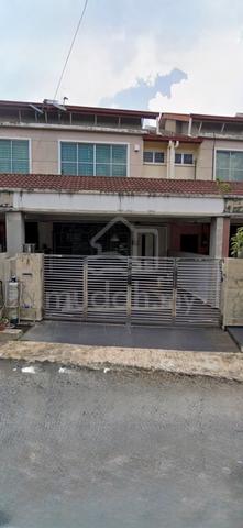 Rumah 2 teres rumah cantik siap renovated cat baru Freehold 1
