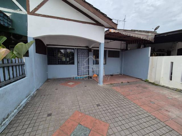 Taman Minang Cheras facing Surau Solat Jumaat 1