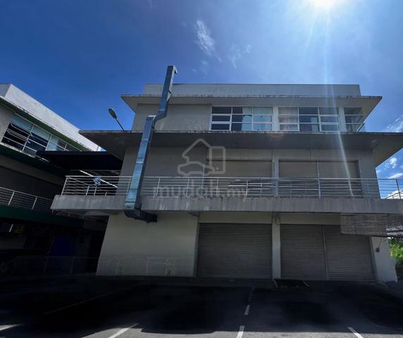 Plaza Mahkota | Putatan | 3 Storey Shoplot | Corner 1