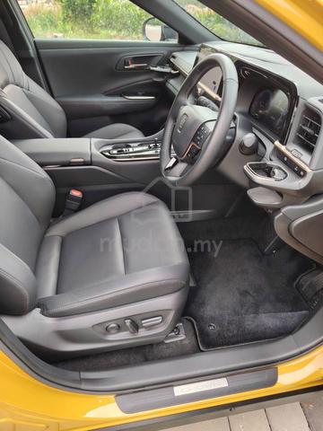 Unreg 24yr Toyota Crown Sport Black 2.5AT HybridHy - 5