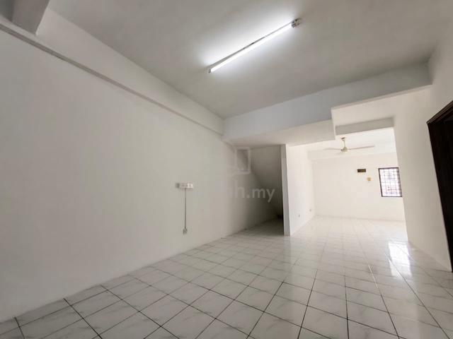 MURAH‼️Ground floor‼️Rawang Putra Townhouse dekat Rawang Town 1